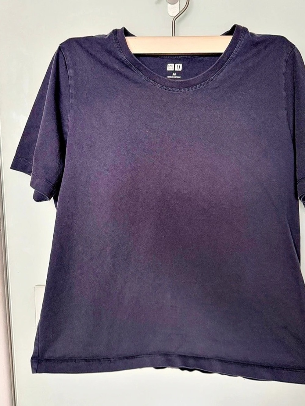 Uniqlo Short Sleeve Tee Size Medium